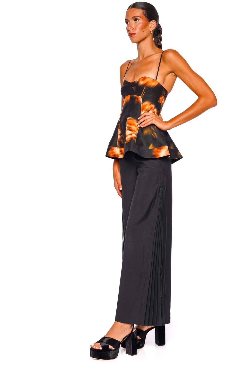 CLEA Miro Floral Sweetheart Peplum Top