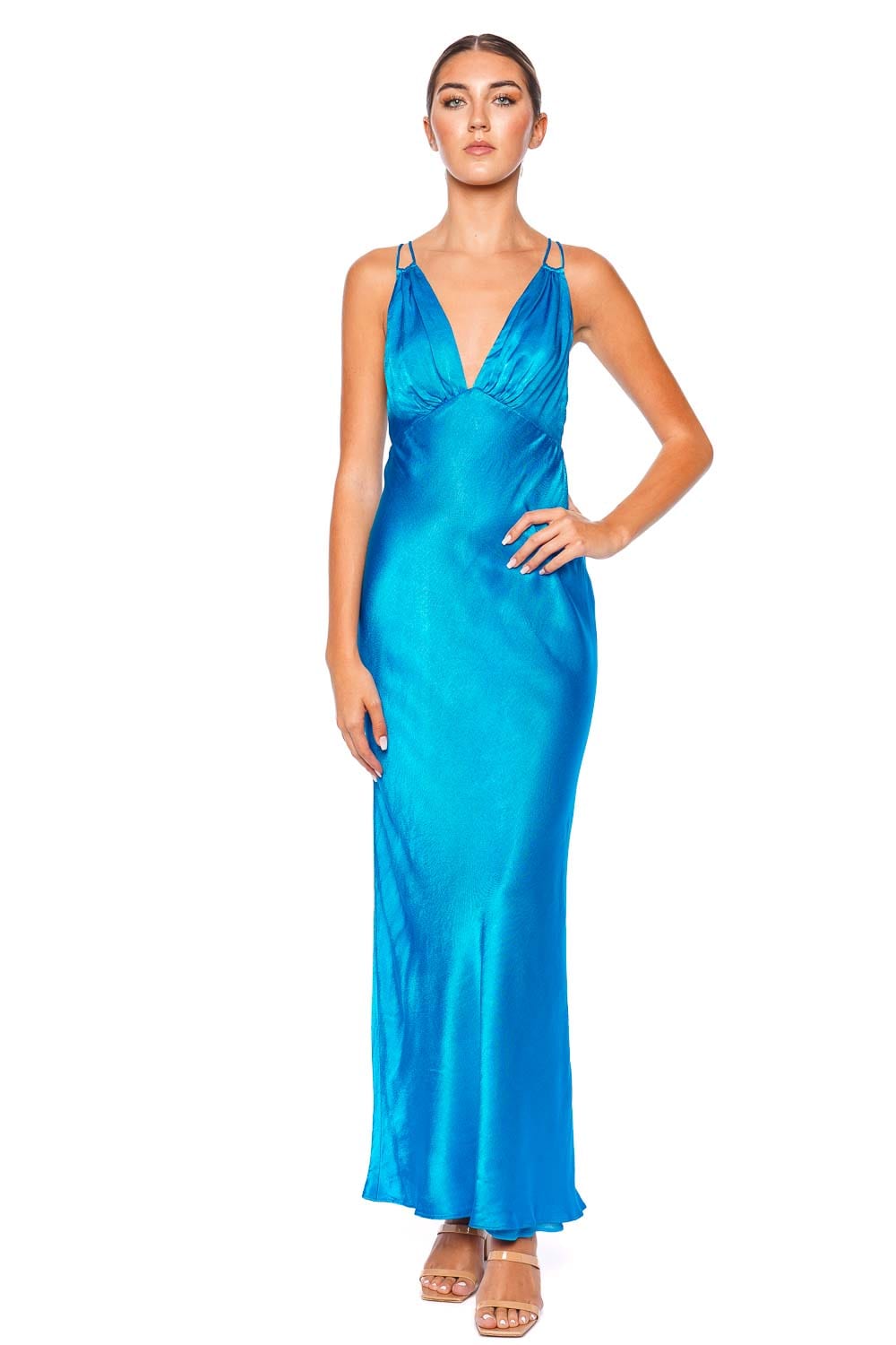 The Neckline Knows: How to Choose the Perfect V-Neck & Halter Maxi Dress