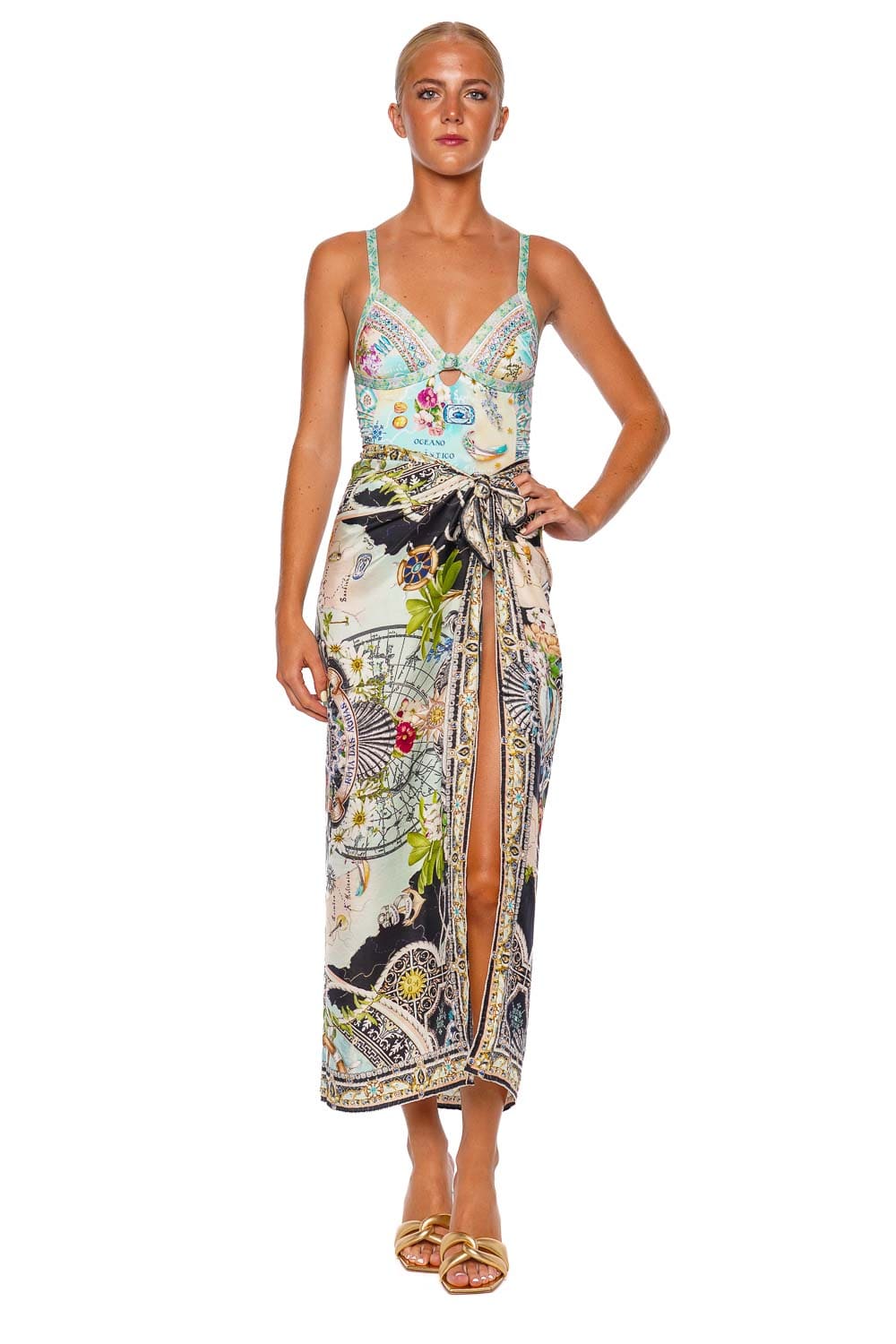 The Art of Scarf Styling: A Modern Guide to Luxury Scarves