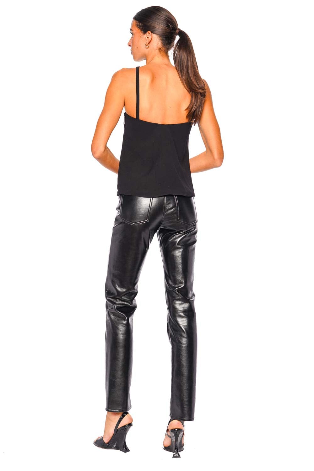 16ARLINGTON IVIA Black Halter Top