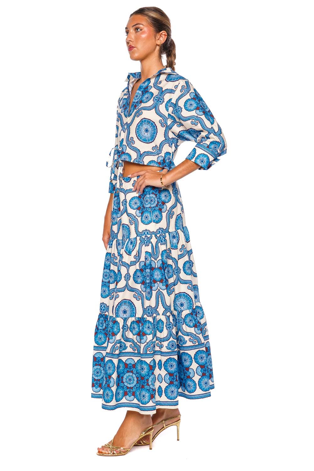 Cara Cara Oscar Top Blue Floral Three Quarter Sleeve Cropped Top